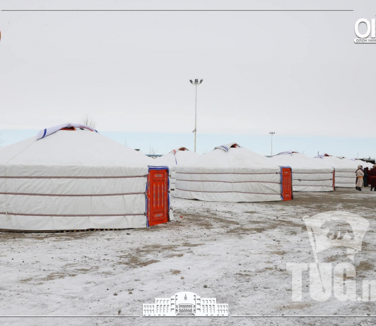 Өмнөговь: Зорилтот бүлгийн 57 өрхөд өргөө цагаан гэр олгов