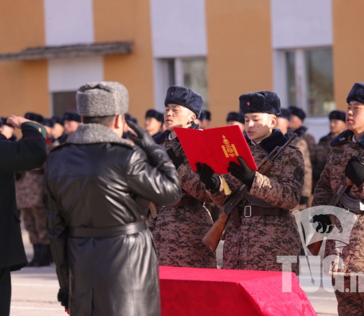 Хугацаат цэргийн алба хаагчид өнөөдөр “Цэргийн тангараг”-аа өргөлөө