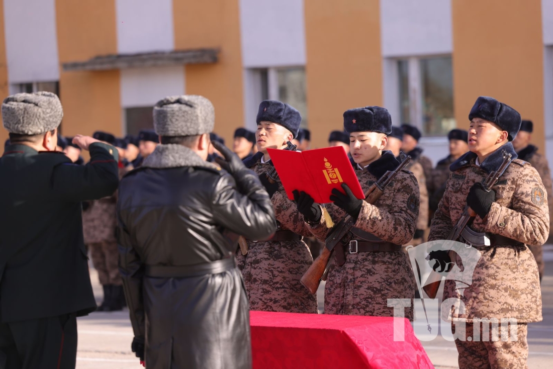 Хугацаат цэргийн алба хаагчид өнөөдөр “Цэргийн тангараг”-аа өргөлөө