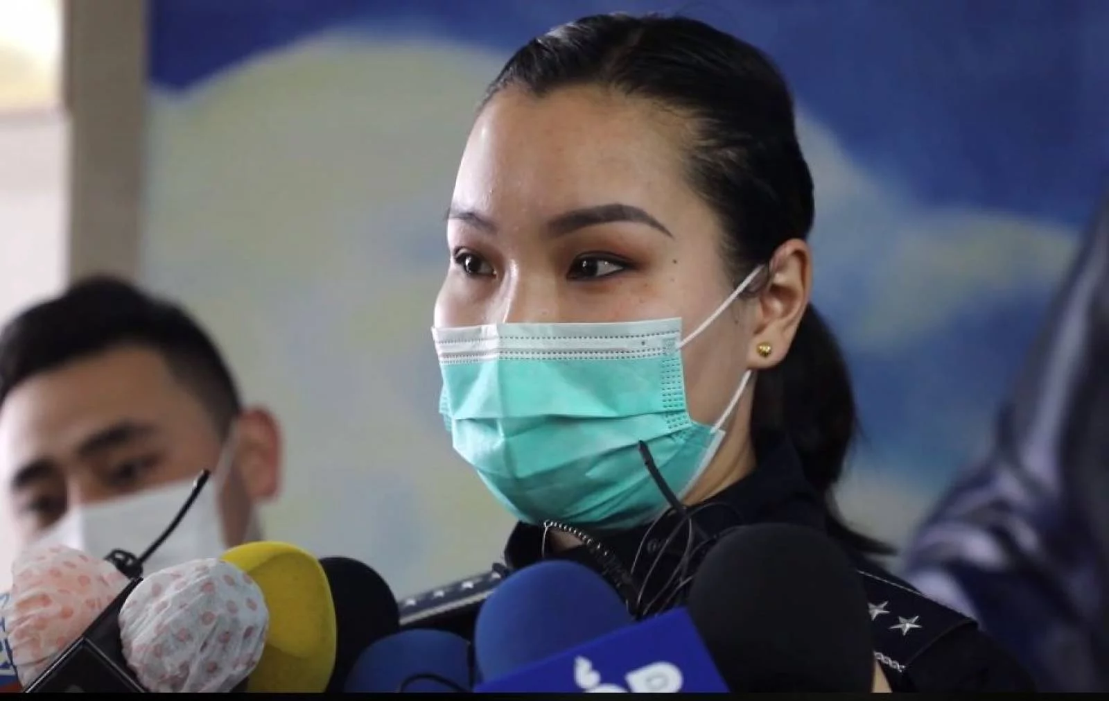 ЦЕГ: Говь-Алтай аймгийн удирдлагууд Засаг даргын өрөөнд архидан согтууруулах ундаа хэрэглэсэн байж болзошгүй