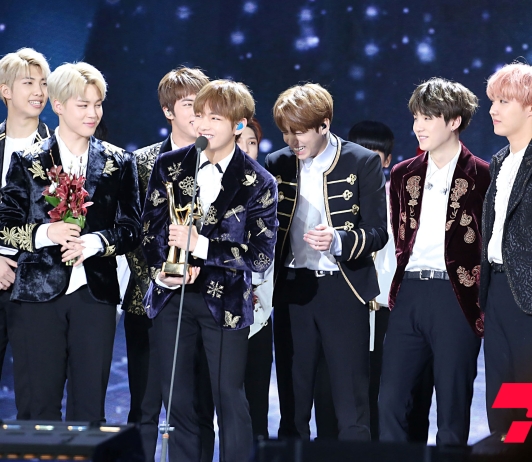 “BTS The Comeback Live  Arirang” тоглолтыг үзэхээр Сөүлийн төв дэх Гванхвамун талбайд
260 мянга гаруй  хүн цуглахаар байна