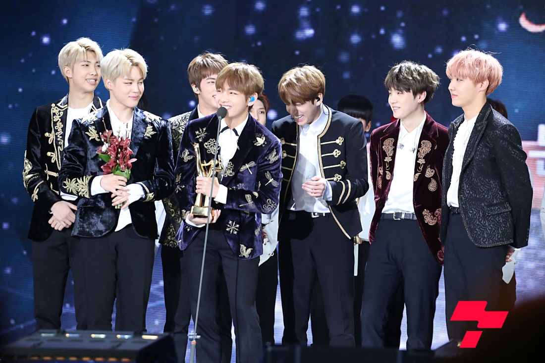 “BTS The Comeback Live Arirang” тоглолтыг үзэхээр Сөүлийн төв дэх Гванхвамун талбайд
260 мянга гаруй хүн цуглахаар байна