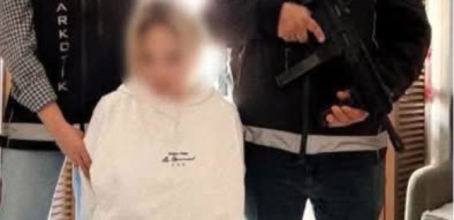 Монголын хөлбөмбөгийн тамирчин асанг найз бүсгүйн хамт хар тамхины хэрэгт баривчиллаа