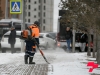 Сүхбаатар дүүрэг зам талбайн цэвэрлэгээнд 185 хүний бүрэлдэхүүнтэй 56 техниктэй ажиллаж байна