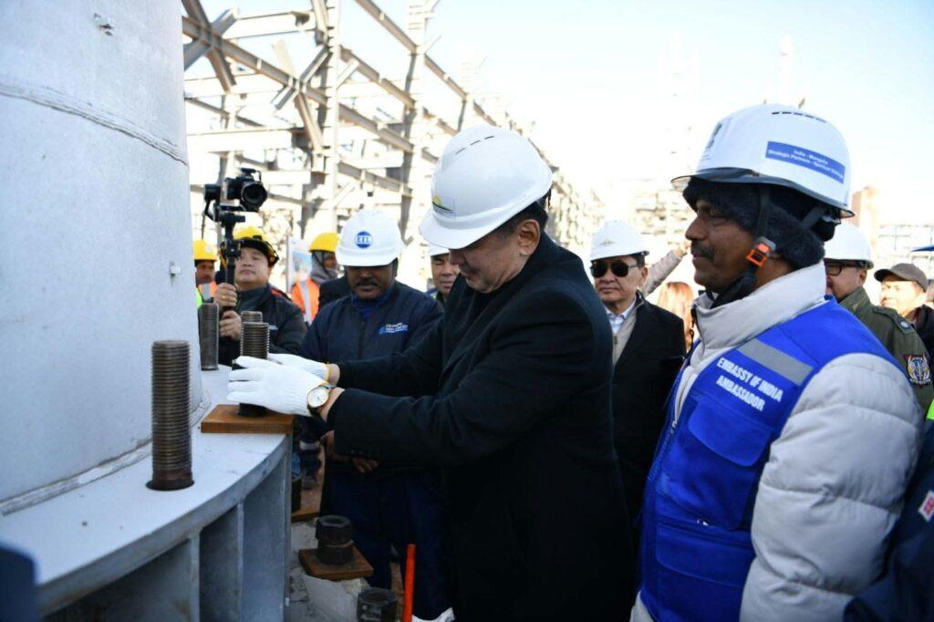 Газрын тос боловсруулах үйлдвэрийн бүтээн байгуулалт 60 хувьд хүрчээ
