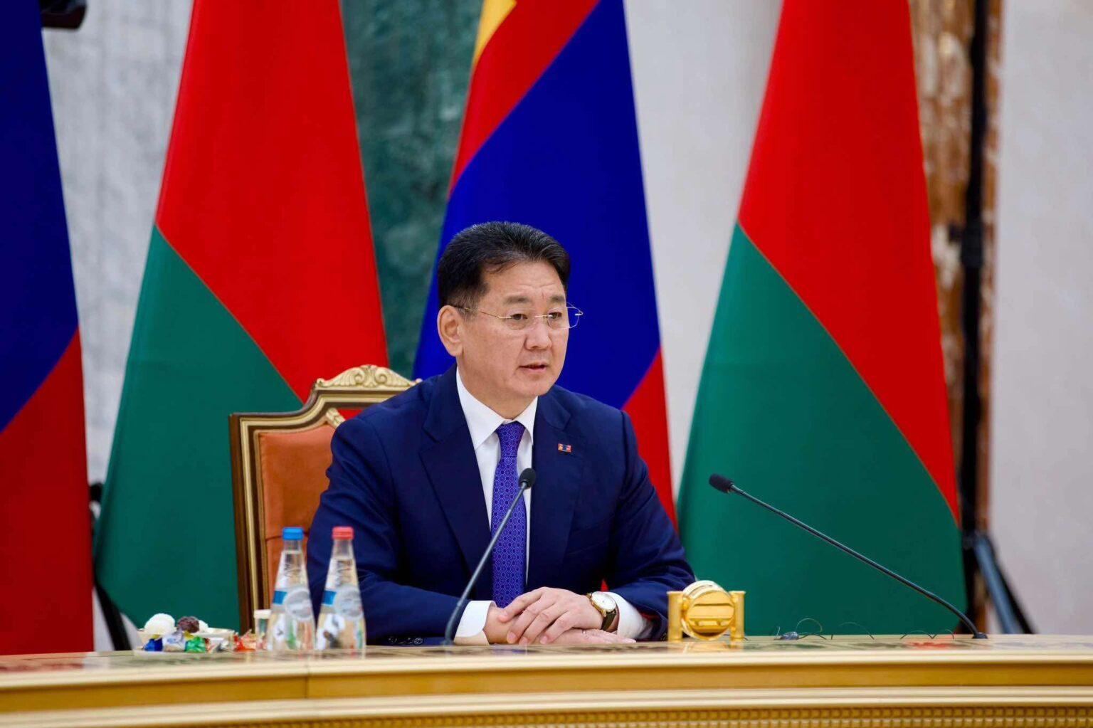 Ерөнхийлөгч У.Хүрэлсүх, Ерөнхийлөгч А.Г.Лукашенко нар албан ёсны хэлэлцээ хийлээ