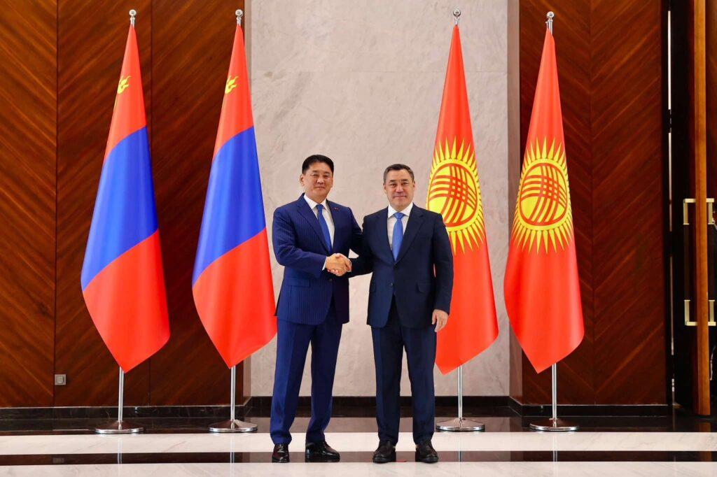 Ерөнхийлөгч У.Хүрэлсүх Киргизийн Ерөнхийлөгч С.Жапаровтай уулзлаа