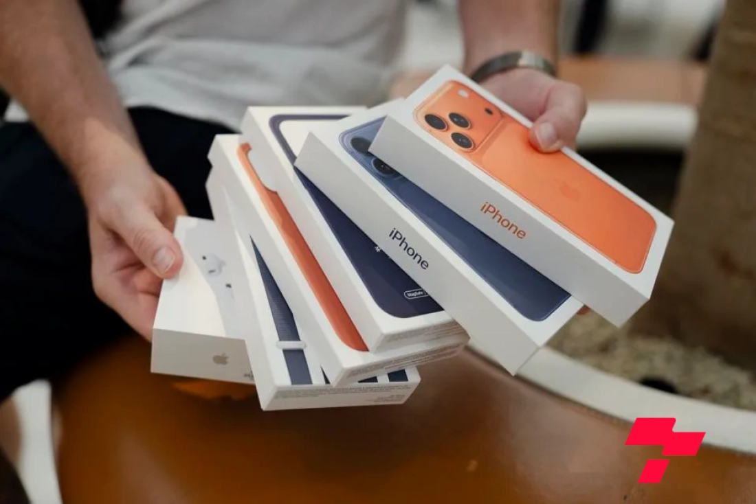 “Apple” компани эвхэгддэг “iPhone”-ийг танилцуулах ч худалдаанд хожуу гаргаж магадгүй